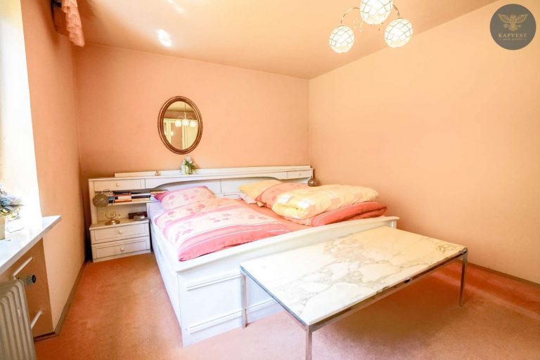 Schlafzimmer EG