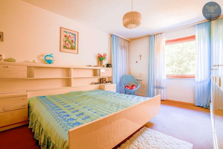 Schlafzimmer EG