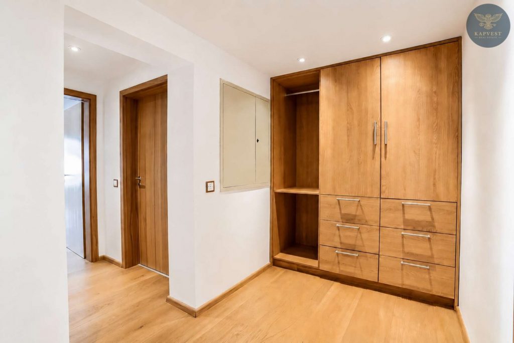 Garderobe UG
