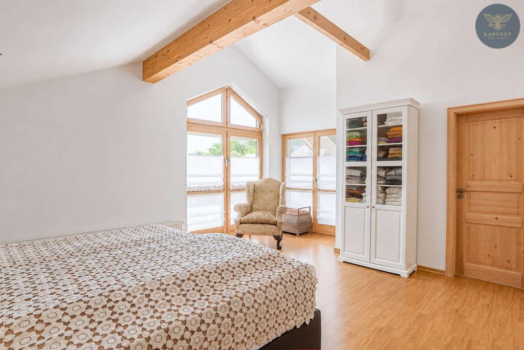 Schlafzimmer OG