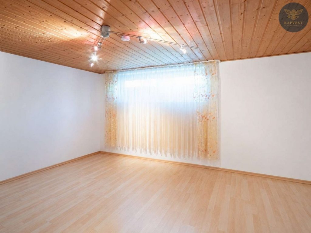 Wohnzimmer KG aktuell
