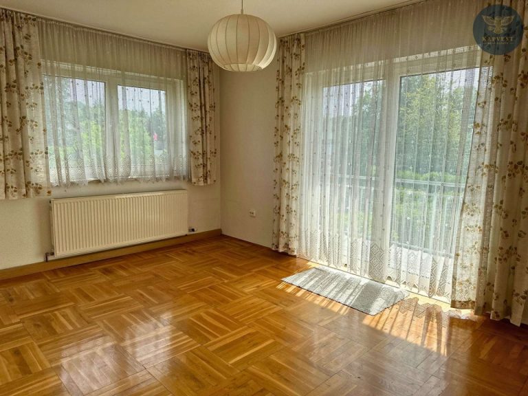 Schlafzimmer OG