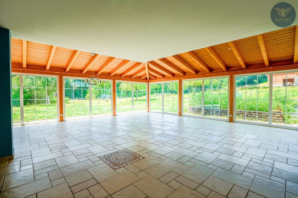 Wohn- Essbereich Haupthaus